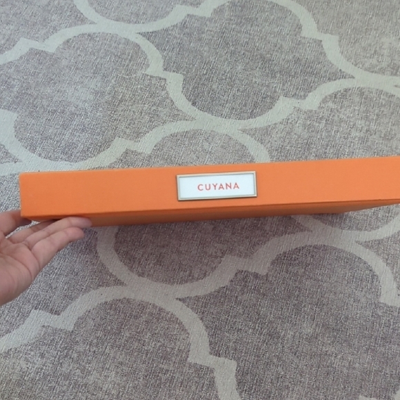 Cuyana Alpaca Scarf In Tan - Picture 6 of 6